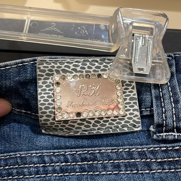 Size 1 Womens Twelve K jeans. Boot cut - Picture 5 of 6